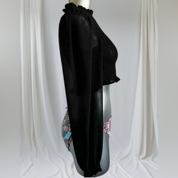 ✅Crop Stretchy Ruffled  Top - Picture 3 of 15